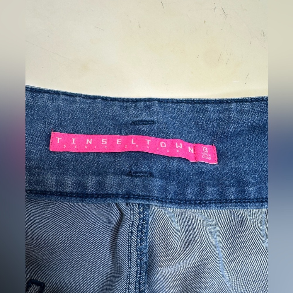 Jr size legging jeans 13 zipper and button in front, back pockets. super cute - Picture 7 of 9